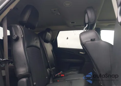 2020 Dodge Journey Crossroad z USA, uszkodzony, nr VIN 3C4PDCGB4LT264079